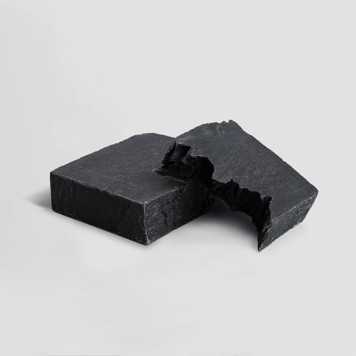 Delune Men BLACKOUT Charcoal Cleansing Bar product information image